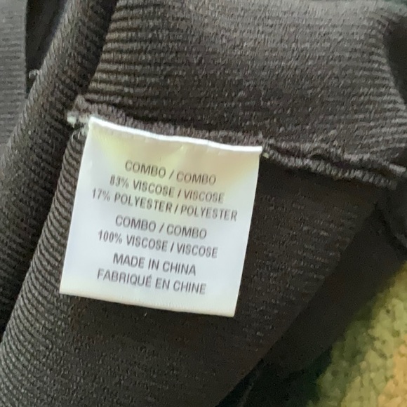 Cushnie heavy black sweater. Size medium. - Picture 10 of 11